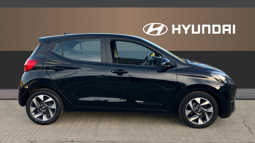 Hyundai i10 1.0 Advance 5dr Auto Petrol Hatchback - Image 5