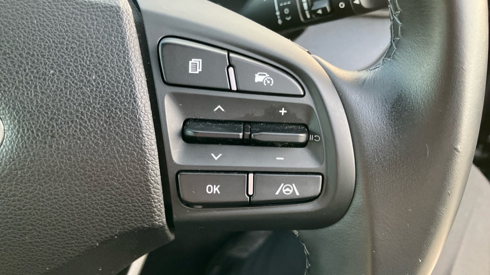 Hyundai i10 1.0 Advance 5dr Auto Petrol Hatchback - Image 25