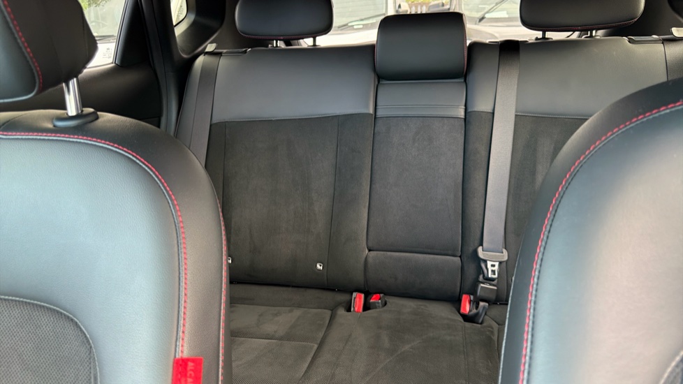 Hyundai KONA 1.6 GDi Hybrid N Line S 5dr DCT Hybrid Hatchback - Image 15