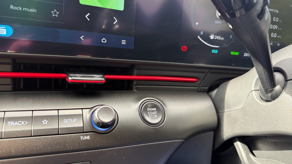 Hyundai KONA 1.6 GDi Hybrid N Line S 5dr DCT Hybrid Hatchback - Image 24