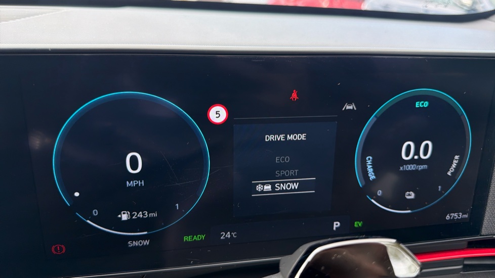 Hyundai KONA 1.6 GDi Hybrid N Line S 5dr DCT Hybrid Hatchback - Image 41