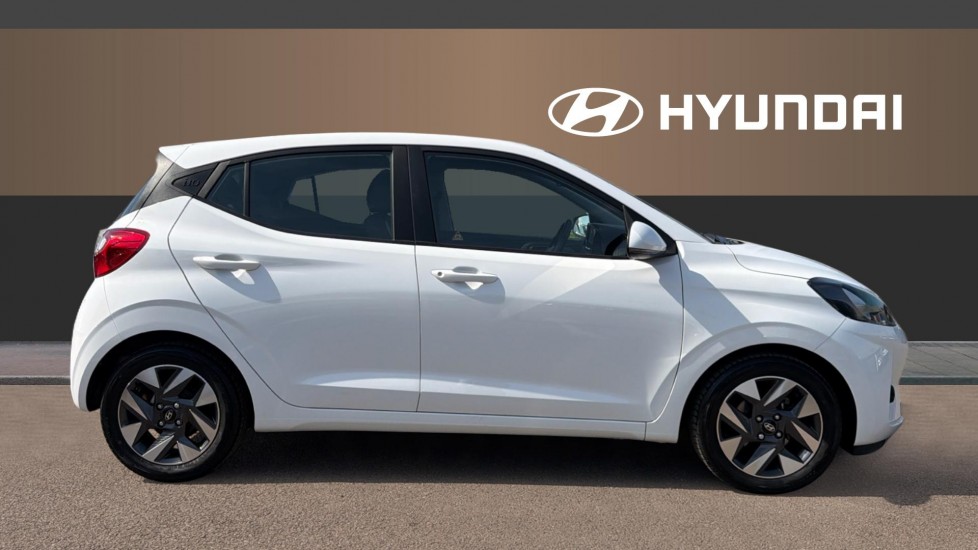 Hyundai i10 1.0 [63] Advance 5dr [Nav] Petrol Hatchback - Image 5