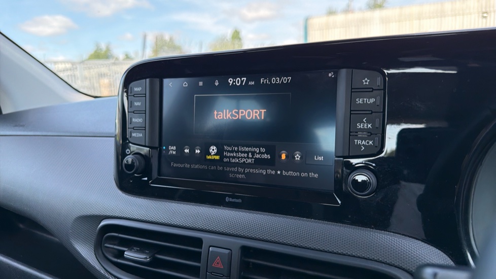 Hyundai i10 1.0 [63] Advance 5dr [Nav] Petrol Hatchback - Image 30