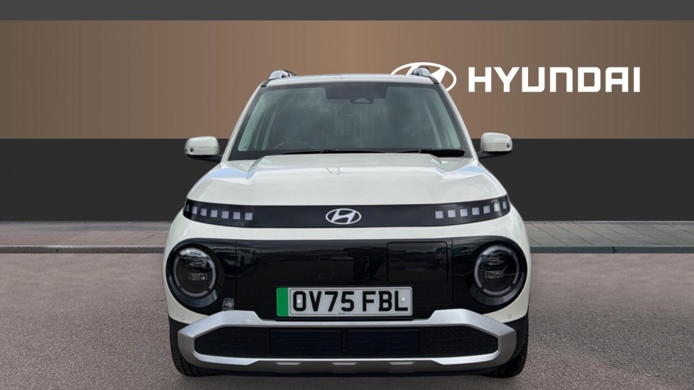 Hyundai INSTER 85kW 02 49kWh 5dr Auto Electric Hatchback - Image 3