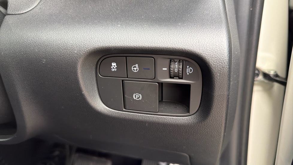 Hyundai INSTER 85kW 02 49kWh 5dr Auto Electric Hatchback - Image 22