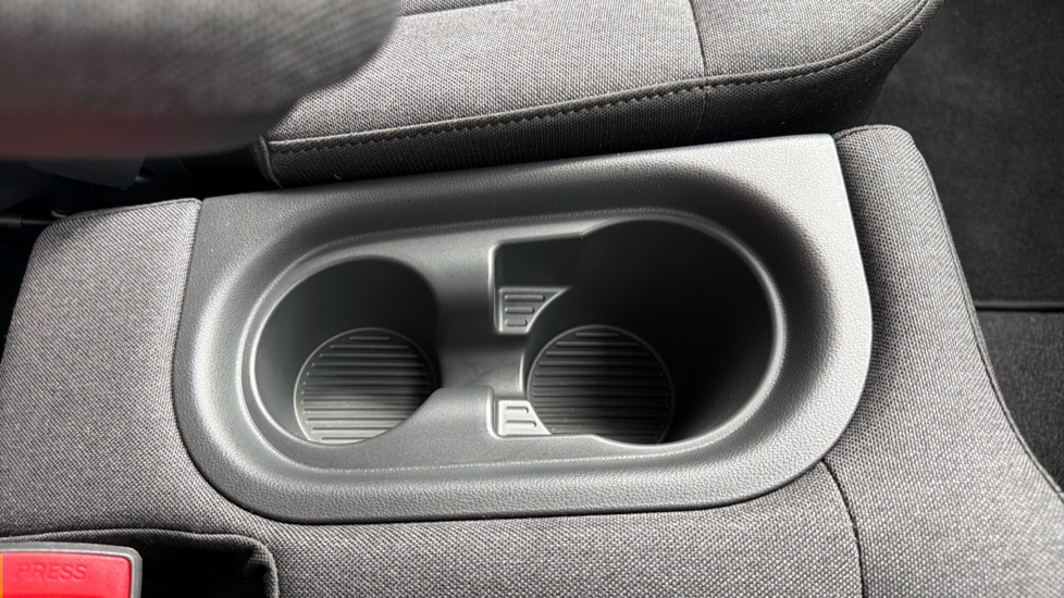 Hyundai INSTER 85kW 02 49kWh 5dr Auto Electric Hatchback - Image 29