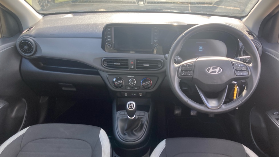 Hyundai i10 1.0 [63] Advance 5dr [Nav] Petrol Hatchback - Image 10