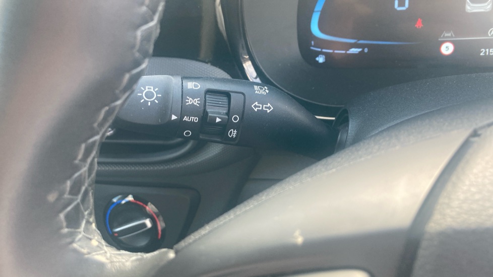 Hyundai i10 1.0 [63] Advance 5dr [Nav] Petrol Hatchback - Image 30