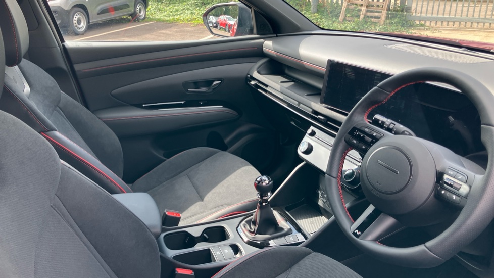Hyundai TUCSON 1.6T N Line 5dr Petrol Estate - Image 14