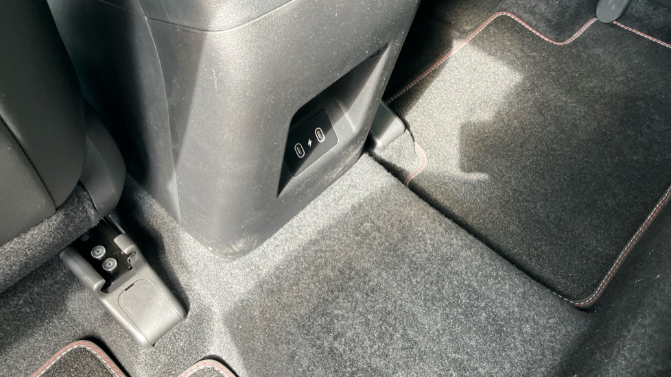 Hyundai TUCSON 1.6T N Line 5dr Petrol Estate - Image 31