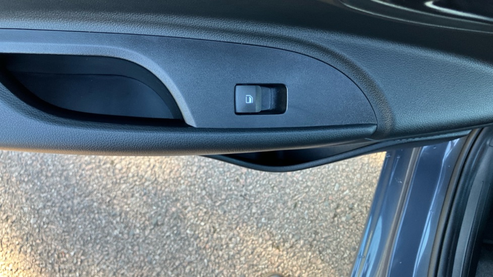 Hyundai i20 1.0T GDi Advance 5dr Petrol Hatchback - Image 23