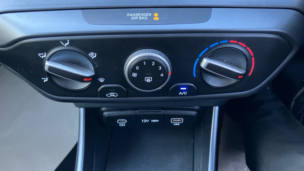 Hyundai i20 1.0T GDi Advance 5dr Petrol Hatchback - Image 32