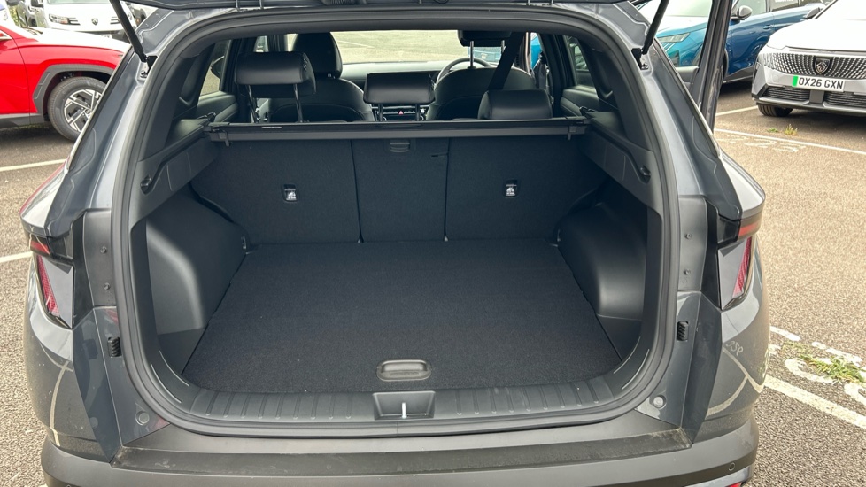 Hyundai TUCSON 1.6T 239 Hybrid Black Line 5dr Auto Hybrid Estate - Image 4