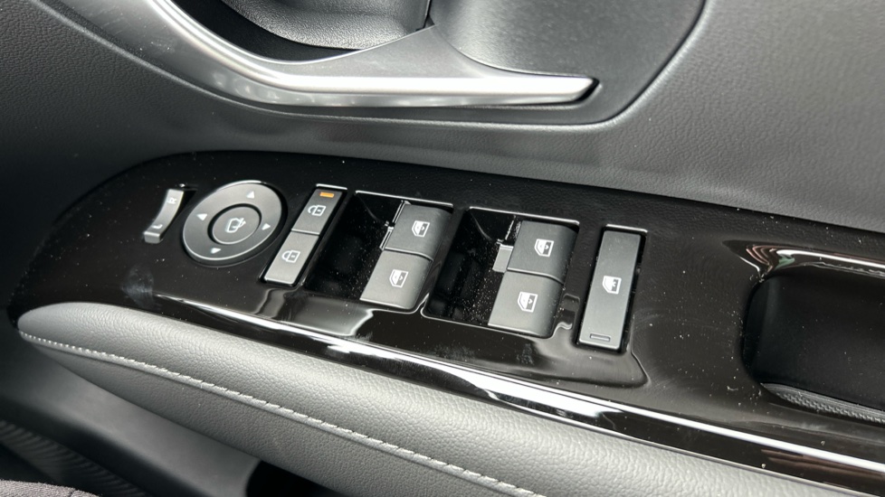 Hyundai TUCSON 1.6T 239 Hybrid Black Line 5dr Auto Hybrid Estate - Image 21