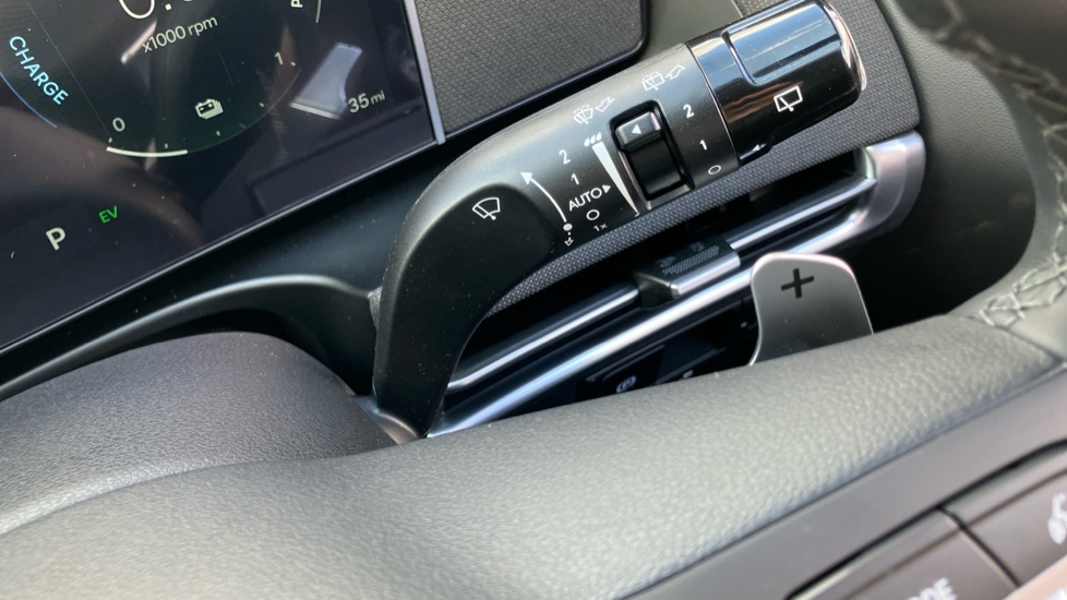 Hyundai TUCSON 1.6T 239 Hybrid Black Line 5dr Auto Hybrid Estate - Image 37