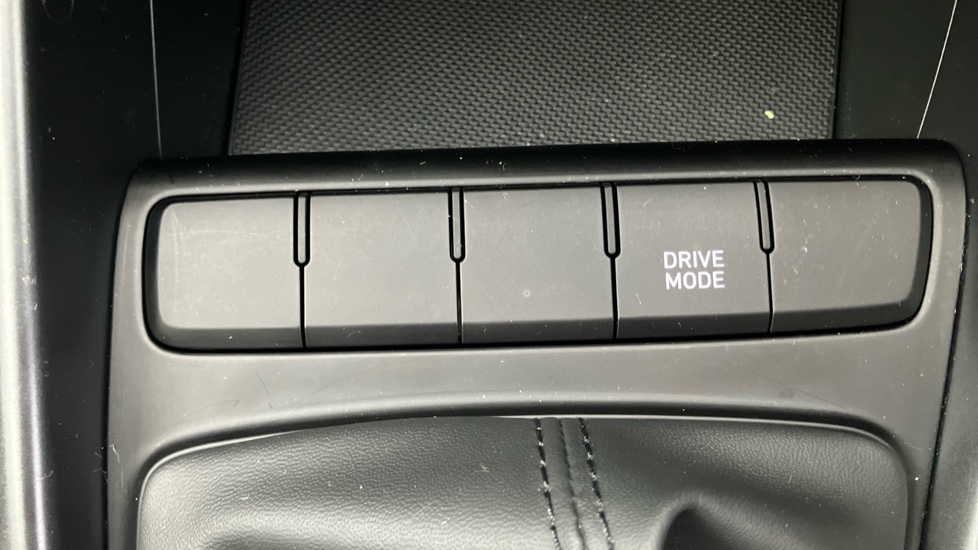 Hyundai i20 1.0T GDi Advance 5dr Petrol Hatchback - Image 32
