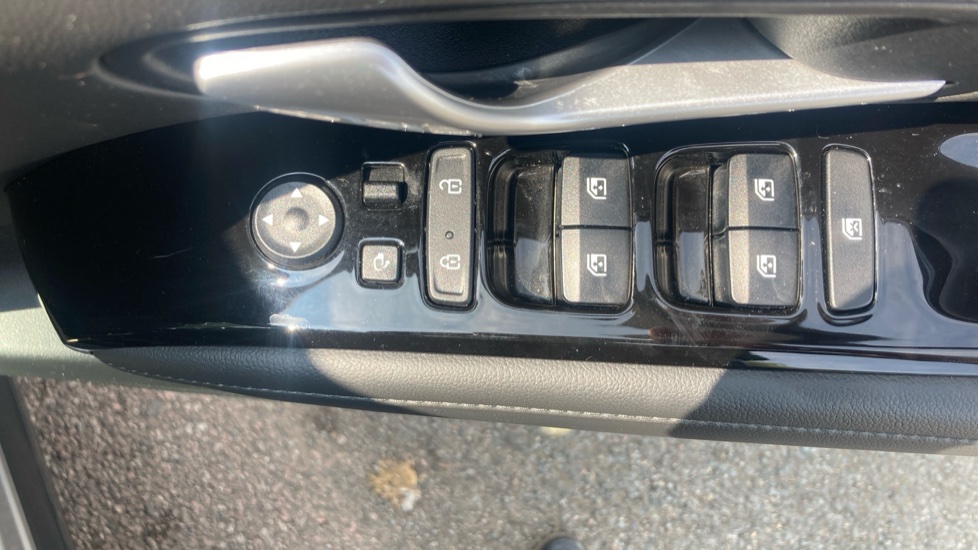 Hyundai TUCSON 1.6 TGDi Hybrid 230 Premium 5dr 2WD Auto Hybrid Estate - Image 26