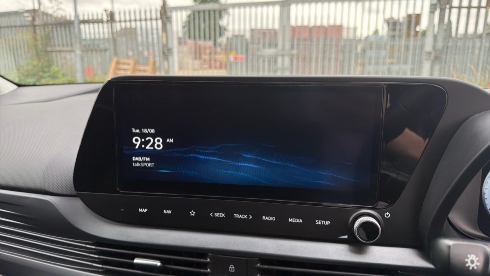 Hyundai BAYON 1.0 TGDi [90] Tech Line 5dr DCT Petrol Hatchback - Image 12