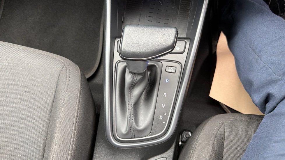 Hyundai BAYON 1.0 TGDi [90] Tech Line 5dr DCT Petrol Hatchback - Image 31