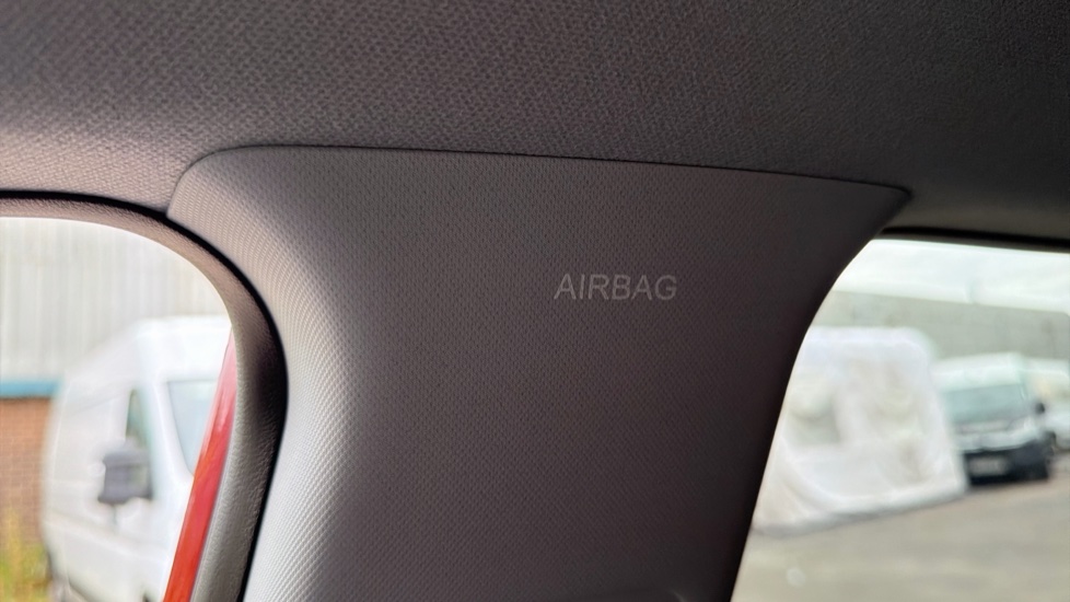 Hyundai BAYON 1.0 TGDi [90] Tech Line 5dr DCT Petrol Hatchback - Image 41