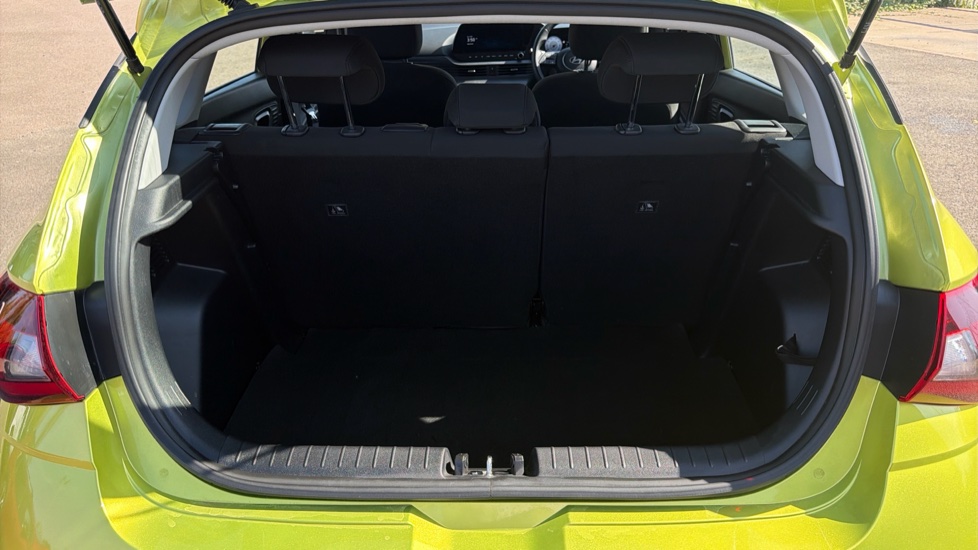 Hyundai i20 1.0T GDi Advance [Nav] 5dr Petrol Hatchback - Image 4