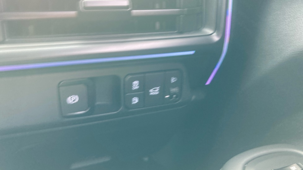 Hyundai SANTA FE 1.6 TGDi Plug-in Hybrid Calligraphy 5dr 4WD Auto Estate - Image 25