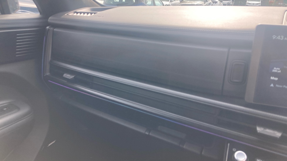 Hyundai SANTA FE 1.6 TGDi Plug-in Hybrid Calligraphy 5dr 4WD Auto Estate - Image 37