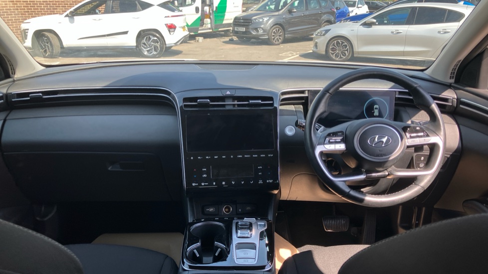 Hyundai TUCSON 1.6 TGDi Hybrid 230 Premium 5dr 2WD Auto Hybrid Estate - Image 10