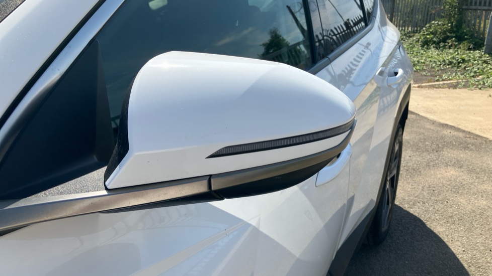 Hyundai TUCSON 1.6 TGDi Hybrid 230 Premium 5dr 2WD Auto Hybrid Estate - Image 25
