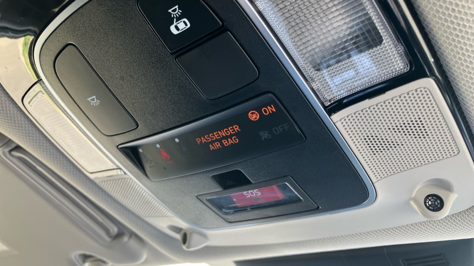 Hyundai TUCSON 1.6 TGDi Hybrid 230 Premium 5dr 2WD Auto Hybrid Estate - Image 29