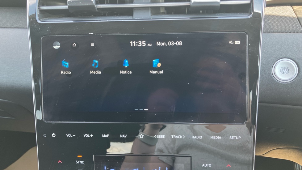 Hyundai TUCSON 1.6 TGDi Hybrid 230 Premium 5dr 2WD Auto Hybrid Estate - Image 44