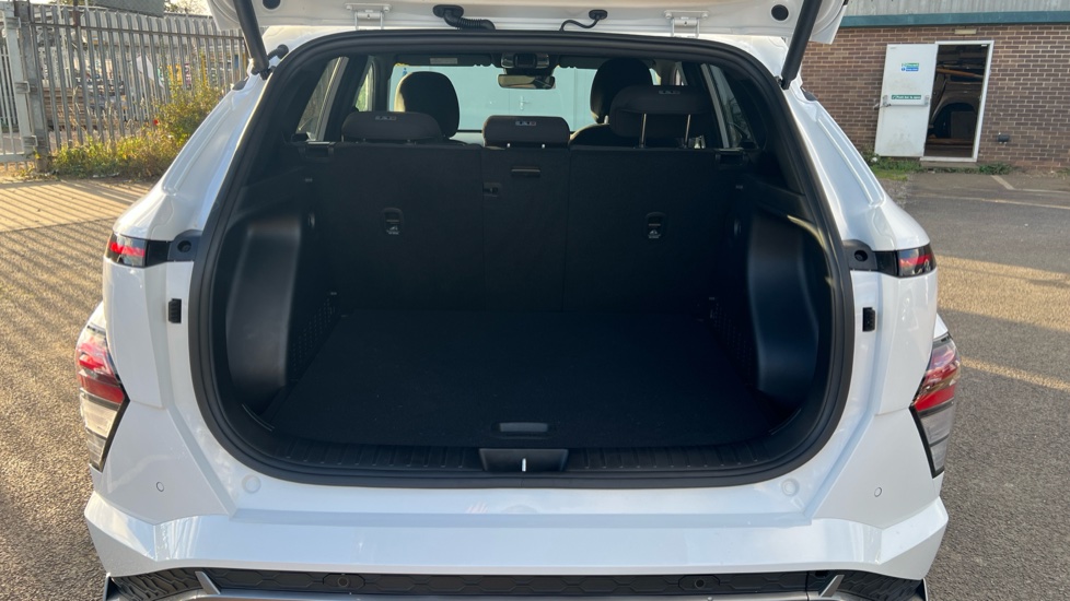 Hyundai KONA 1.6 GDi Hybrid N Line 5dr DCT Hybrid Hatchback - Image 4