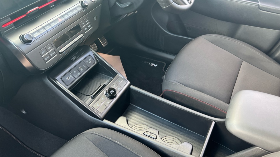 Hyundai KONA 1.6 GDi Hybrid N Line 5dr DCT Hybrid Hatchback - Image 13
