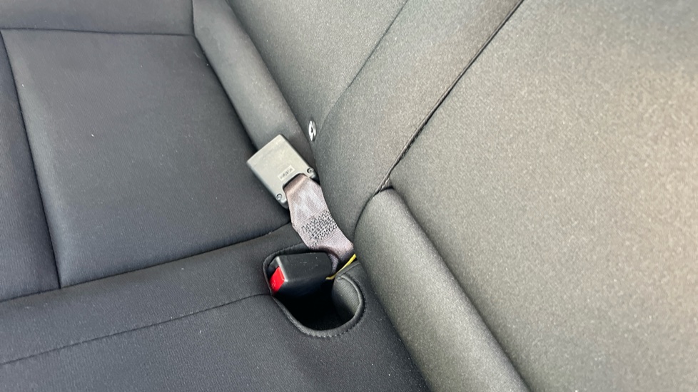 Hyundai KONA 1.6 GDi Hybrid N Line 5dr DCT Hybrid Hatchback - Image 17