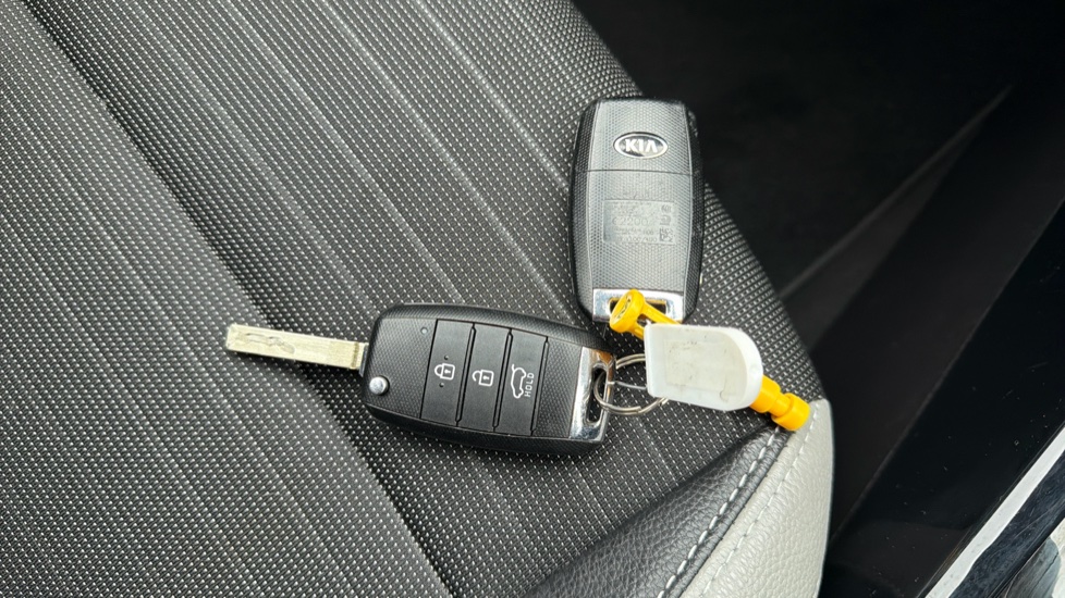 Kia Stonic 1.0T GDi 3 5dr Auto Petrol Estate - Image 20