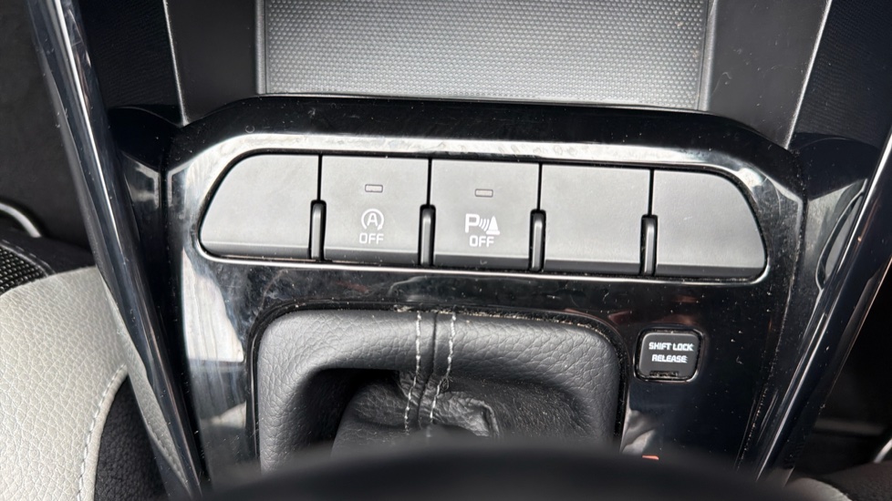 Kia Stonic 1.0T GDi 3 5dr Auto Petrol Estate - Image 31