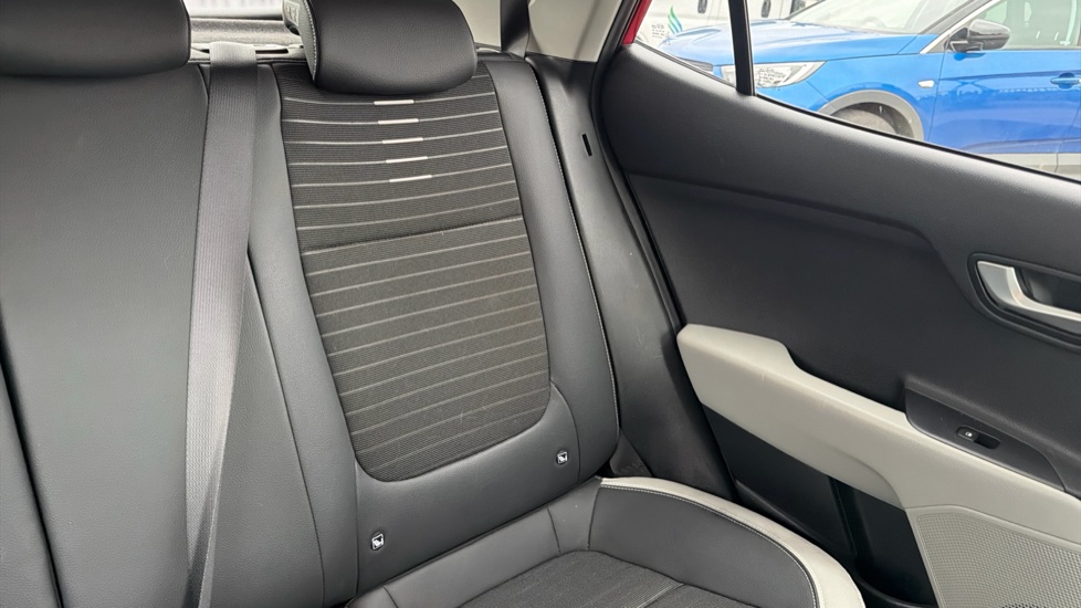 Kia Stonic 1.0T GDi 3 5dr Auto Petrol Estate - Image 42