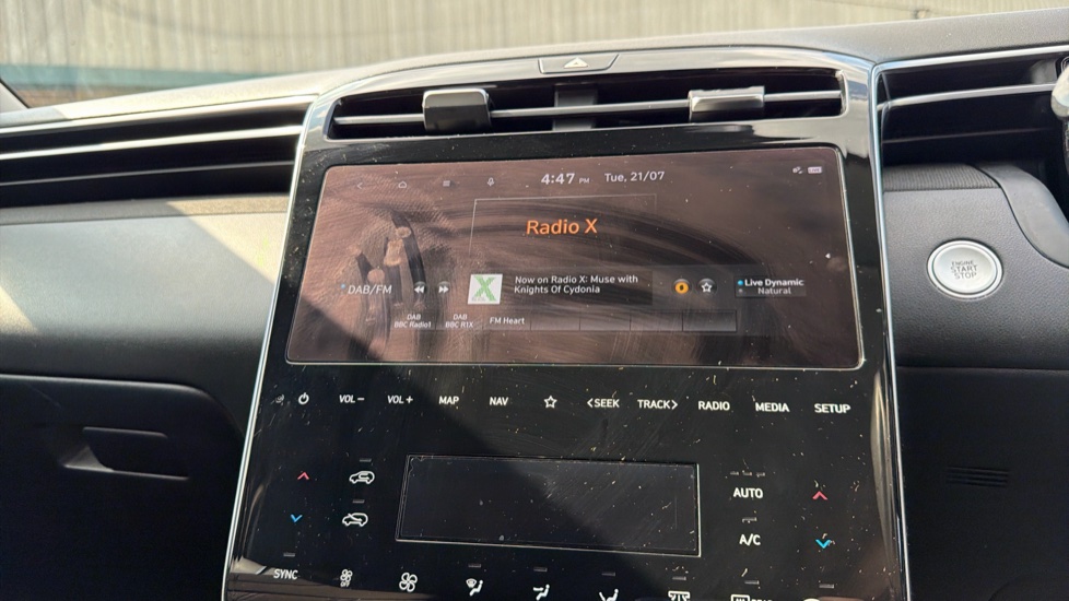 Hyundai TUCSON 1.6 TGDi Premium 5dr 2WD Petrol Estate - Image 12