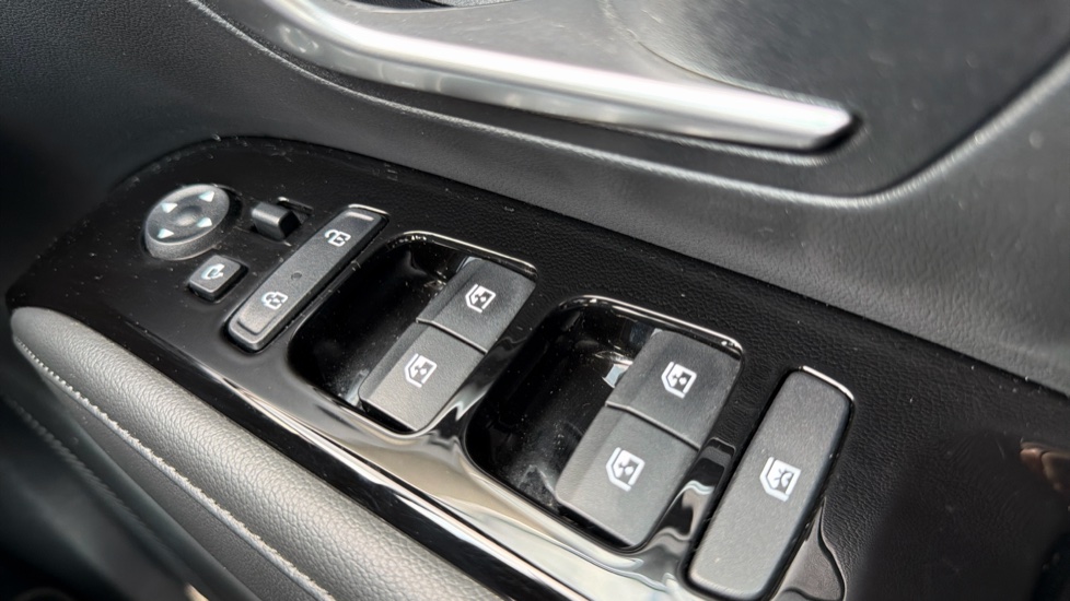 Hyundai TUCSON 1.6 TGDi Premium 5dr 2WD Petrol Estate - Image 21