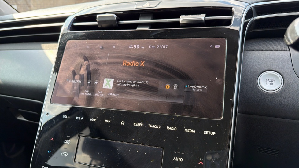 Hyundai TUCSON 1.6 TGDi Premium 5dr 2WD Petrol Estate - Image 31