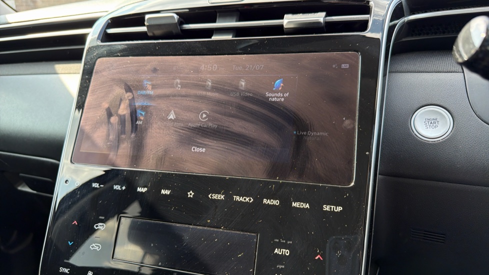 Hyundai TUCSON 1.6 TGDi Premium 5dr 2WD Petrol Estate - Image 32
