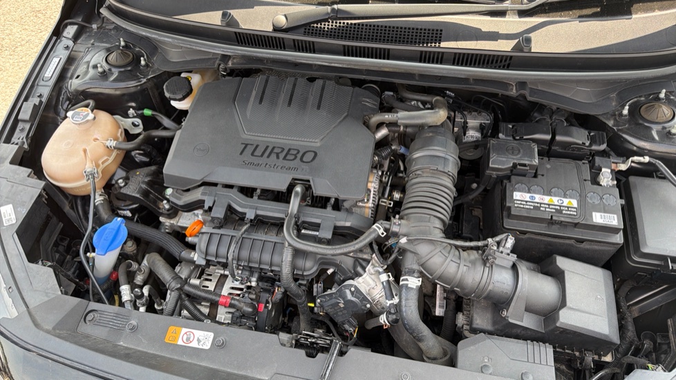 Hyundai BAYON 1.0 TGDi 48V MHEV Premium 5dr Petrol Hatchback - Image 8