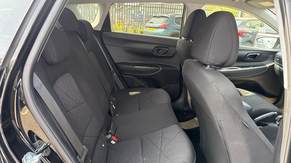 Hyundai BAYON 1.0 TGDi 48V MHEV Premium 5dr Petrol Hatchback - Image 16