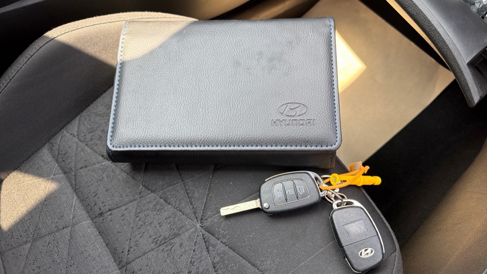 Hyundai BAYON 1.0 TGDi 48V MHEV Premium 5dr Petrol Hatchback - Image 19