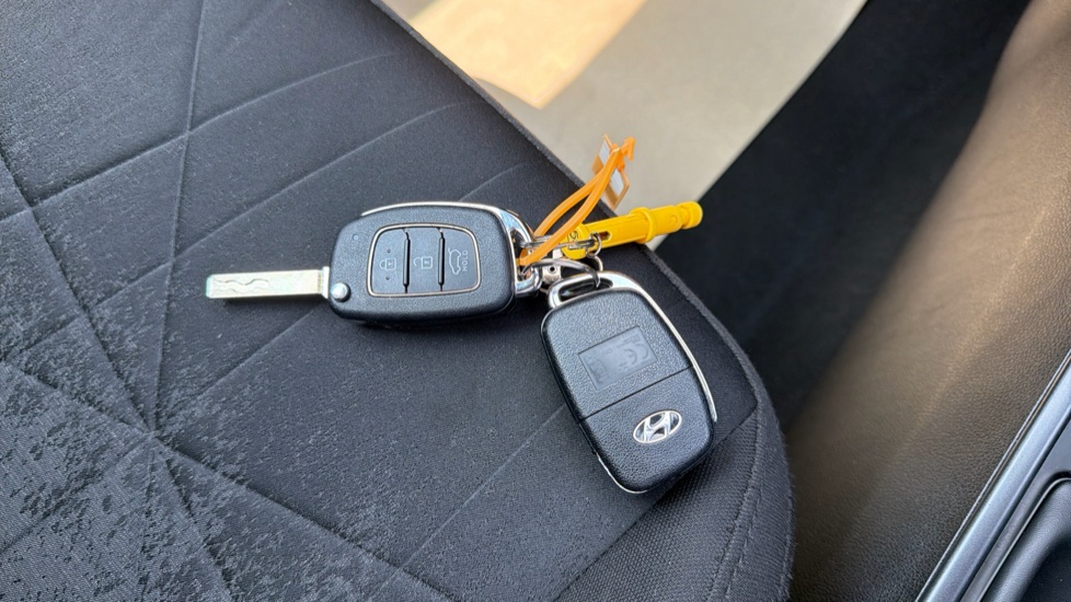 Hyundai BAYON 1.0 TGDi 48V MHEV Premium 5dr Petrol Hatchback - Image 20