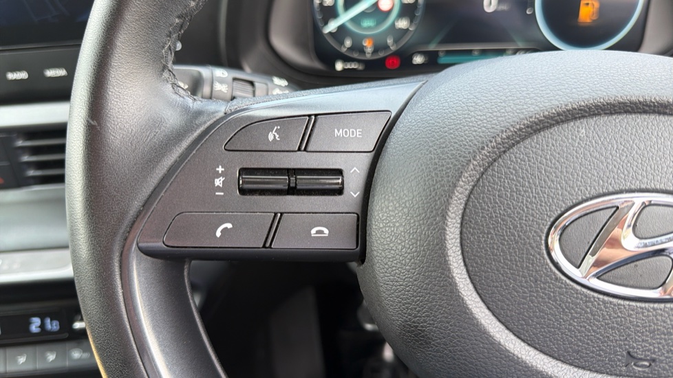 Hyundai BAYON 1.0 TGDi 48V MHEV Premium 5dr Petrol Hatchback - Image 21