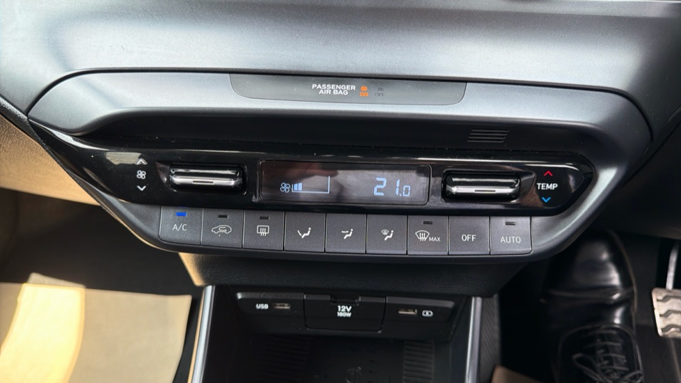 Hyundai BAYON 1.0 TGDi 48V MHEV Premium 5dr Petrol Hatchback - Image 28
