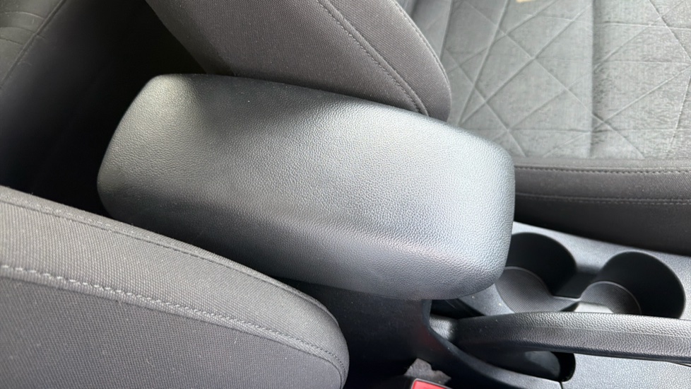Hyundai BAYON 1.0 TGDi 48V MHEV Premium 5dr Petrol Hatchback - Image 33