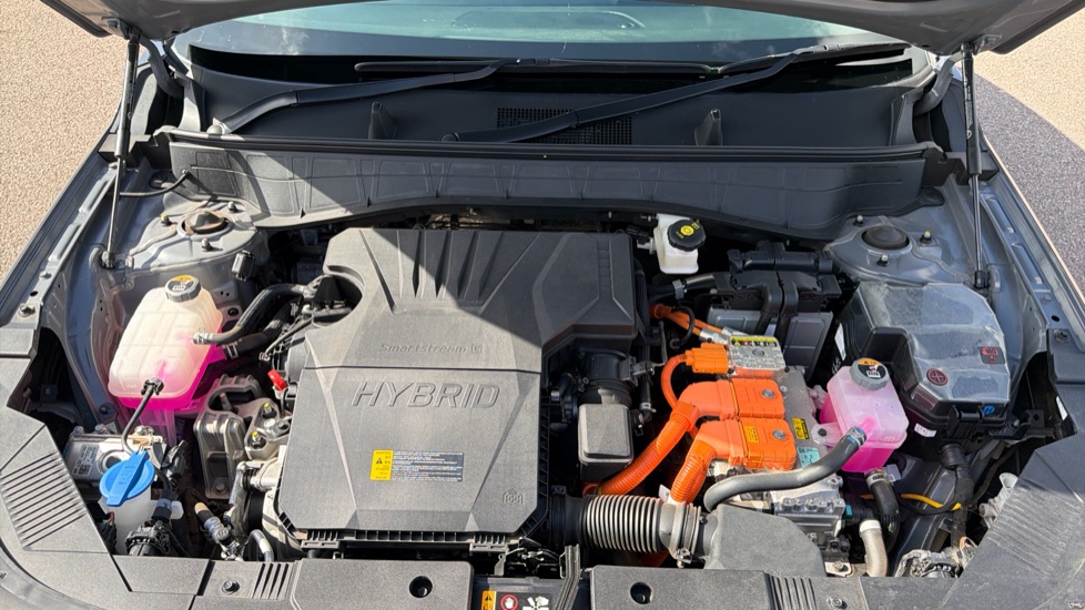 Hyundai KONA 1.6 GDi Hybrid Advance 5dr DCT Hybrid Hatchback - Image 8