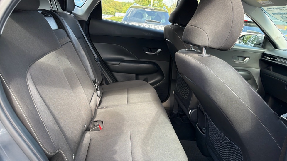 Hyundai KONA 1.6 GDi Hybrid Advance 5dr DCT Hybrid Hatchback - Image 16